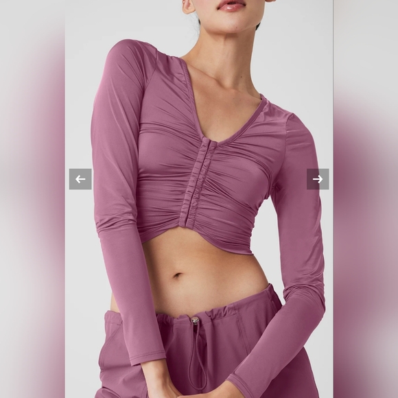 ALO Yoga Tops - Alo Yoga Standout Long Sleeve Crop Top in Mulberry